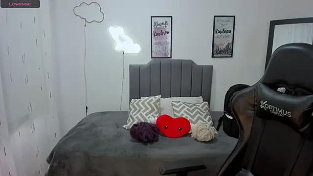 Snapshot of Amy_joones chatting on 9, 9, 2025 Amy joones online show from 9, 9, 2025