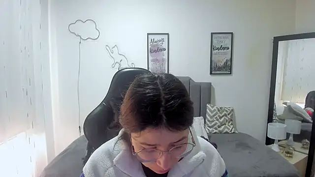 Snapshot of Amy_joones chatting on 20, 9, 2025 Amy joones online show from 20, 9, 2025