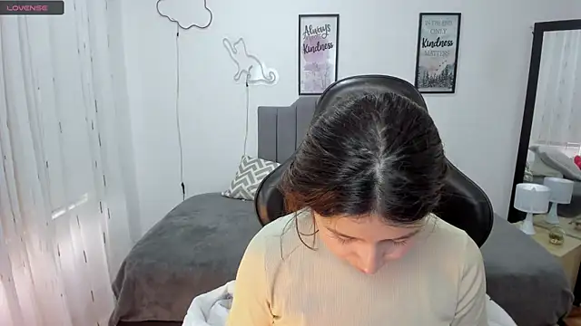 Snapshot of Amy_joones chatting on 24, 9, 2025 Amy joones online show from 24, 9, 2025