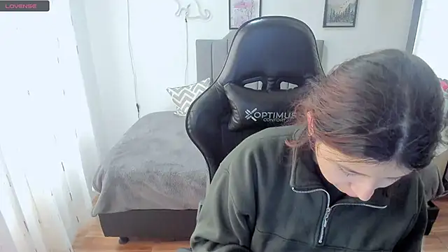 Snapshot of Amy_joones chatting on 1, 10, 2025 Amy joones online show from 1, 10, 2025