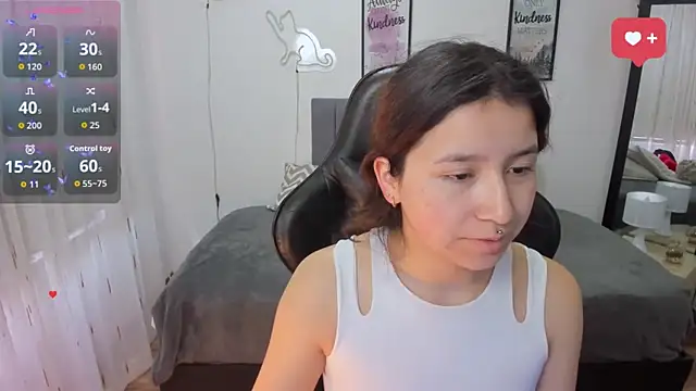 Snapshot of Amy_joones chatting on 15, 10, 2025 Amy joones online show from 15, 10, 2025