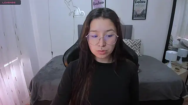 Snapshot of Amy_joones chatting on 18, 10, 2025 Amy joones online show from 18, 10, 2025