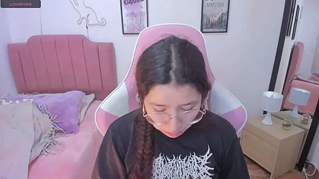 Snapshot of Amy_joones chatting on 21, 11, 2025 Amy joones online show from 21, 11, 2025