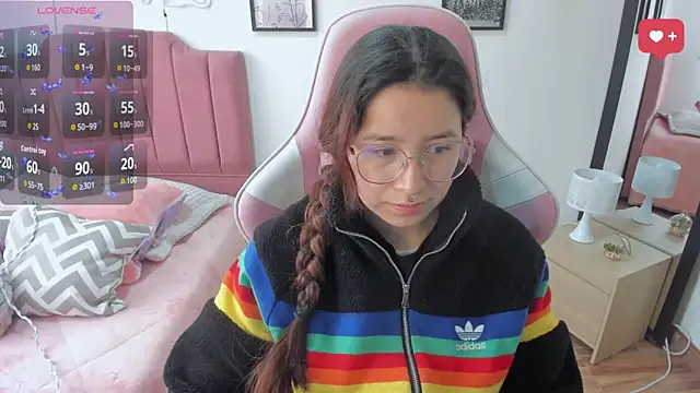 Snapshot of Amy_joones chatting on 5, 12, 2025 Amy joones online show from 5, 12, 2025