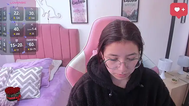 Snapshot of Amy_joones chatting on 22, 12, 2025 Amy joones online show from 22, 12, 2025