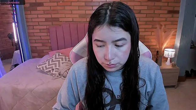 Amy joones online show from 21, 5, 2026