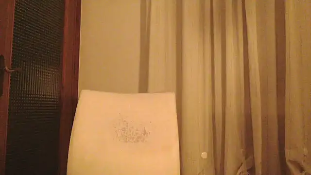 Snapshot of fragrance72 chatting on 29, 11, 2025 fragrance72 online show from 29, 11, 2025