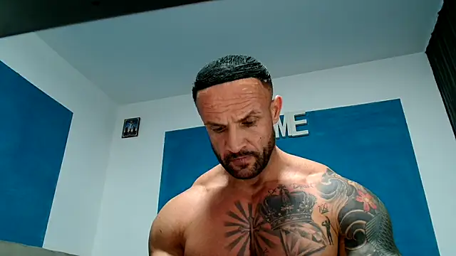 Snapshot of Magnificmuscles89 chatting on 19, 10, 2025 Magnificmuscles89 online show from 19, 10, 2025