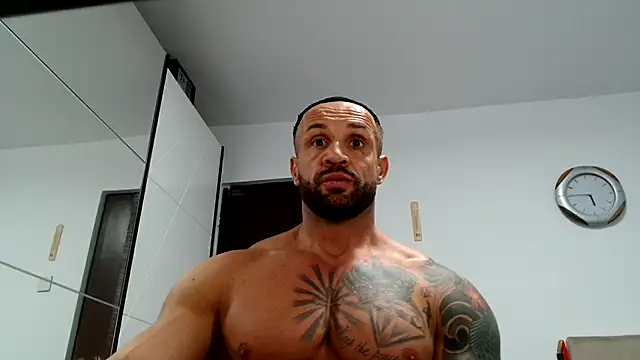 Snapshot of Magnificmuscles89 chatting on 24, 10, 2025 Magnificmuscles89 online show from 24, 10, 2025