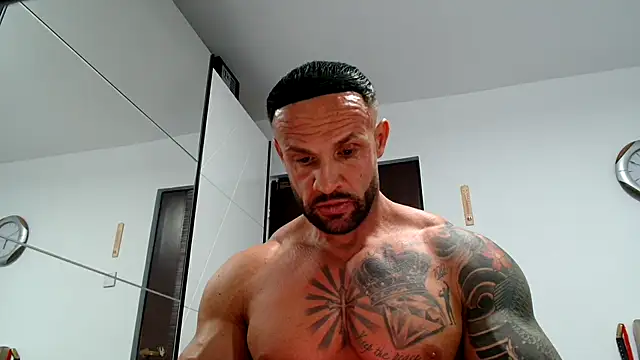 Snapshot of Magnificmuscles89 chatting on 25, 10, 2025 Magnificmuscles89 online show from 25, 10, 2025