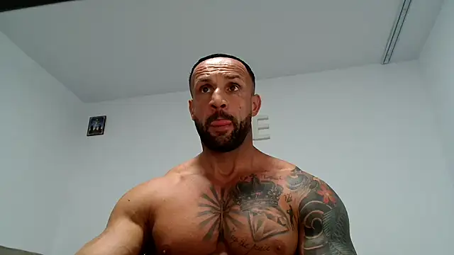 Snapshot of Magnificmuscles89 chatting on 26, 10, 2025 Magnificmuscles89 online show from 26, 10, 2025