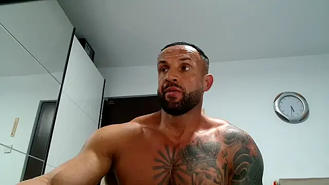 Snapshot of Magnificmuscles89 chatting on 5, 11, 2025 Magnificmuscles89 online show from 5, 11, 2025