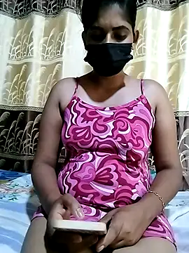 Snapshot of SLZAARA chatting on 19, 12, 2024 SLZAARA online show from 19, 12, 2024