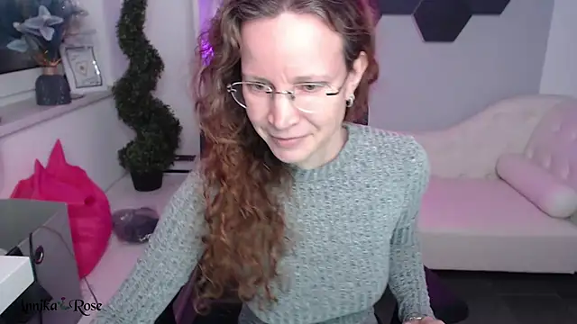 Snapshot of AnnikaRose chatting on 15, 2, 2025 AnnikaRose online show from 15, 2, 2025