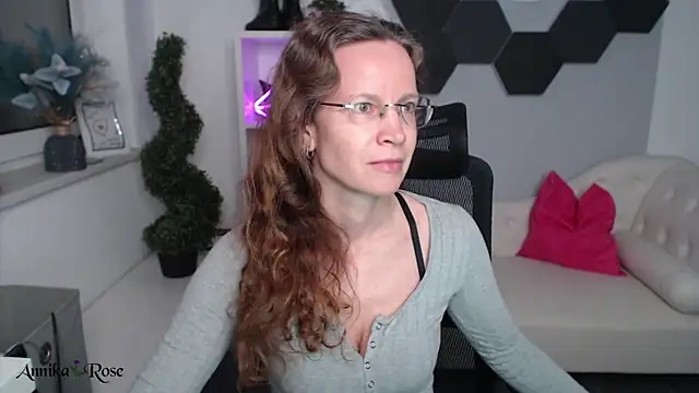 Snapshot of AnnikaRose chatting on 21, 3, 2025 AnnikaRose online show from 21, 3, 2025