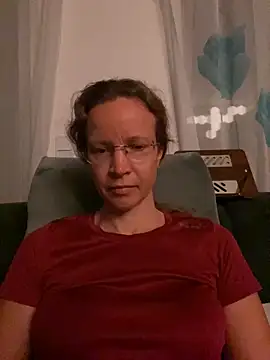 Snapshot of AnnikaRose chatting on 13, 10, 2025 AnnikaRose online show from 13, 10, 2025