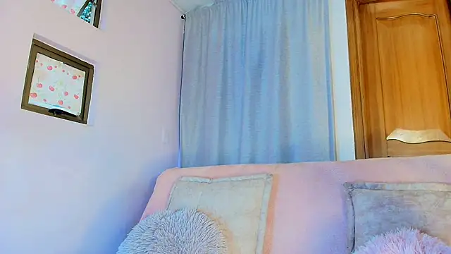 liccy hall online show from 13, 2, 2026