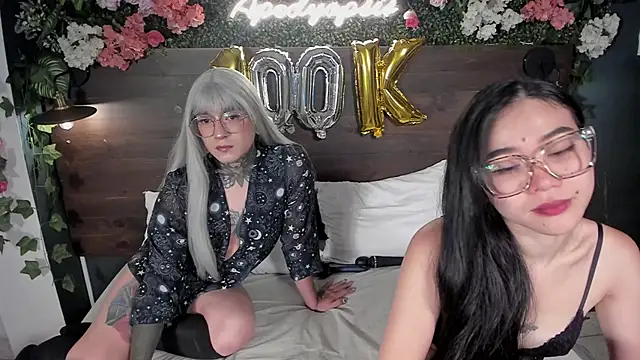 JadeyKhada online show from 2, 12, 2024