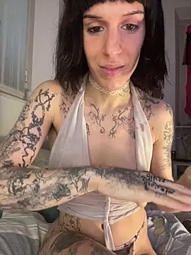 giuli zerozero online show from 5, 3, 2026