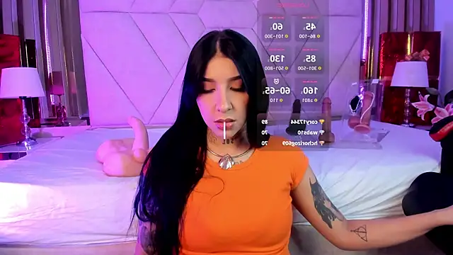 Leiaa  online show from 14, 12, 2025