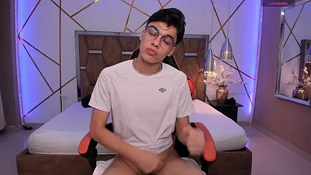 Gerony  online show from 11, 2, 2025