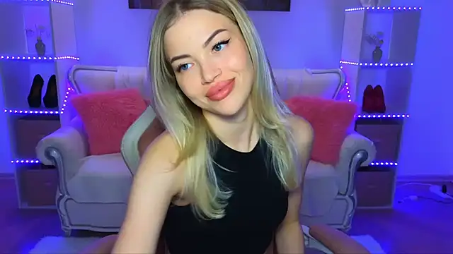 EmmyMills online show from 23, 10, 2025