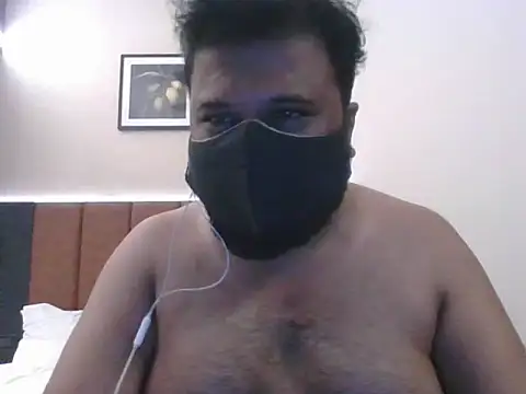 Hunk-Hand6 online show from 9, 11, 2025