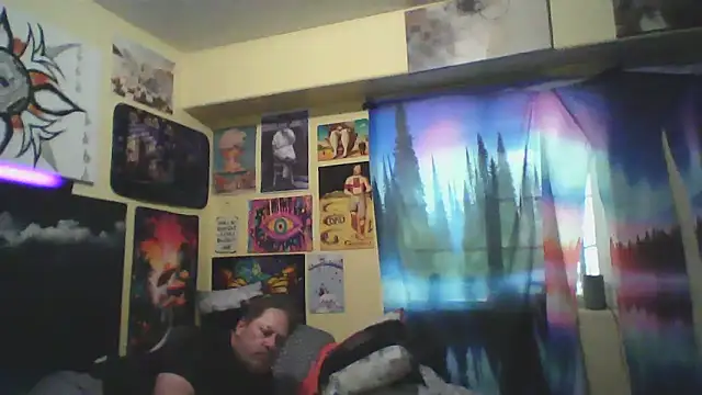 Snapshot of Mic_Oxinner chatting on 1, 7, 2026 Mic Oxinner online show from 1, 7, 2026