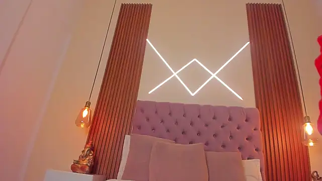 Sophia turneer online show from 7, 3, 2026