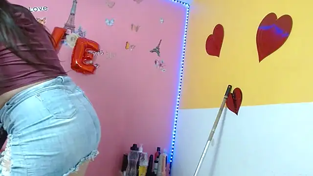 Snapshot of monickhot303av chatting on 25, 2, 2025 monickhot303av online show from 25, 2, 2025