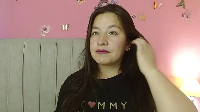 Snapshot of monickhot303av chatting on 28, 9, 2025 monickhot303av online show from 28, 9, 2025