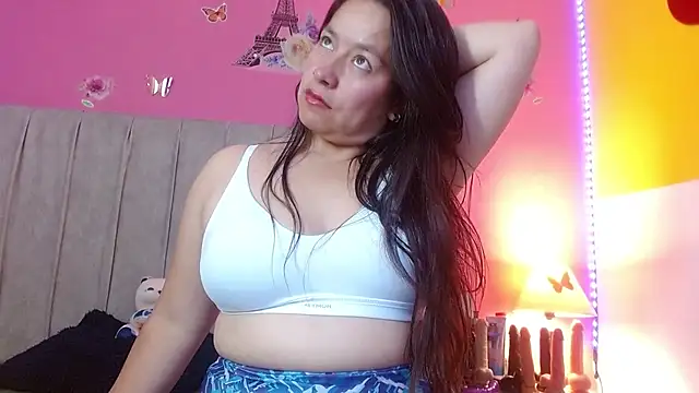 Snapshot of monickhot303av chatting on 3, 10, 2025 monickhot303av online show from 3, 10, 2025