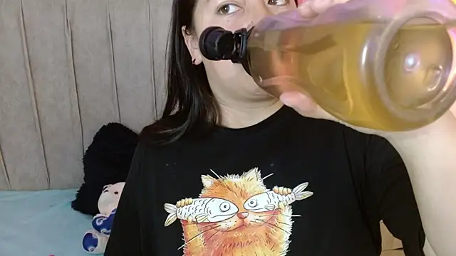 Snapshot of monickhot303av chatting on 22, 11, 2025 monickhot303av online show from 22, 11, 2025