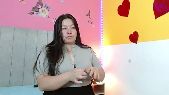 Snapshot of monickhot303av chatting on 27, 11, 2025 monickhot303av online show from 27, 11, 2025