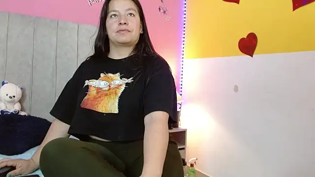 Snapshot of monickhot303av chatting on 29, 11, 2025 monickhot303av online show from 29, 11, 2025