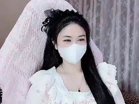 Snapshot of _Lygn__ chatting on 24, 10, 2025 Lygn online show from 24, 10, 2025