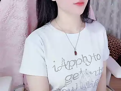 Snapshot of _Lygn__ chatting on 29, 10, 2025 Lygn online show from 29, 10, 2025