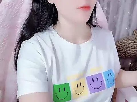 Snapshot of _Lygn__ chatting on 14, 11, 2025 Lygn online show from 14, 11, 2025