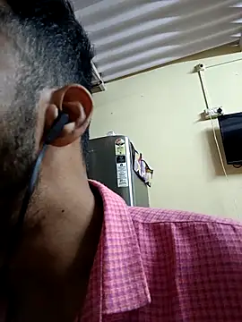 saggy1218 online show from 6, 11, 2025