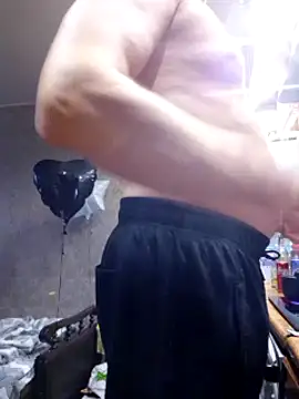 Snapshot of Viause_Kentauelle chatting on 5, 12, 2024 Viause Kentauelle online show from 5, 12, 2024