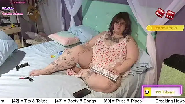 Snapshot of Casserole_Bbw chatting on 26, 2, 2025 Casserole Bbw online show from 26, 2, 2025