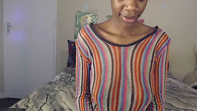 Blacktittiex02 online show from 18, 11, 2025