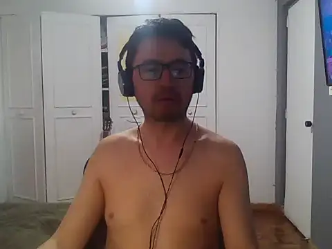 Snapshot of Diptongo chatting on 23, 11, 2025 Diptongo online show from 23, 11, 2025