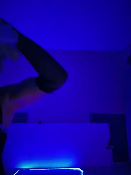 kandyloves online show from 11, 4, 2026