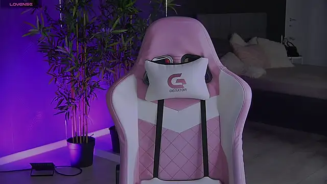 shayblonde online show from 24, 12, 2024