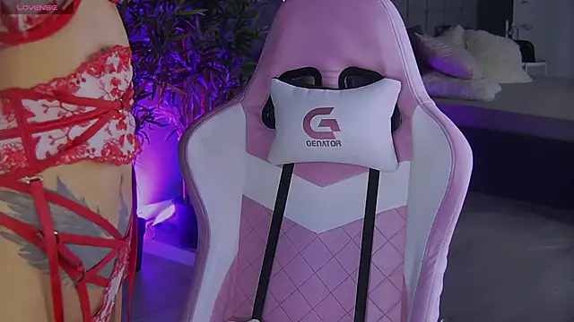 shayblonde online show from 25, 12, 2024