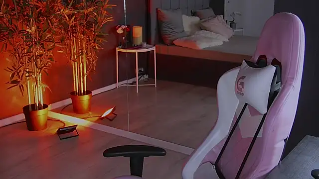 shayblonde online show from 8, 1, 2025