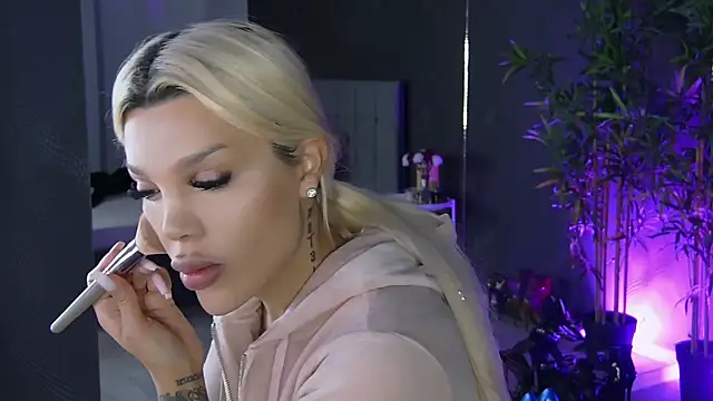 shayblonde online show from 14, 3, 2025