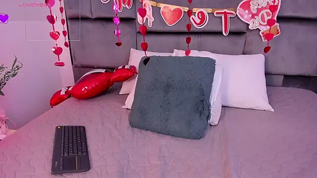 MarilynSmIith online show from 8, 2, 2025