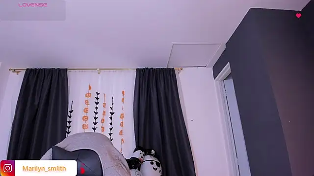 MarilynSmIith online show from 21, 10, 2025